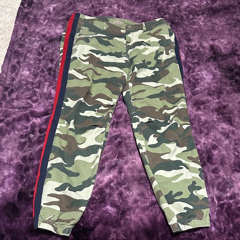 MOTHER Camouflage Pants with Red Accent, jogger cuff, comfy and chic